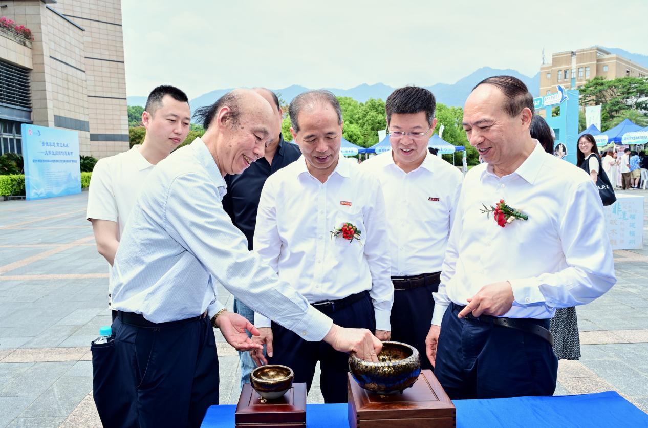 742c09eae873efca92dbecc88c7e4a9