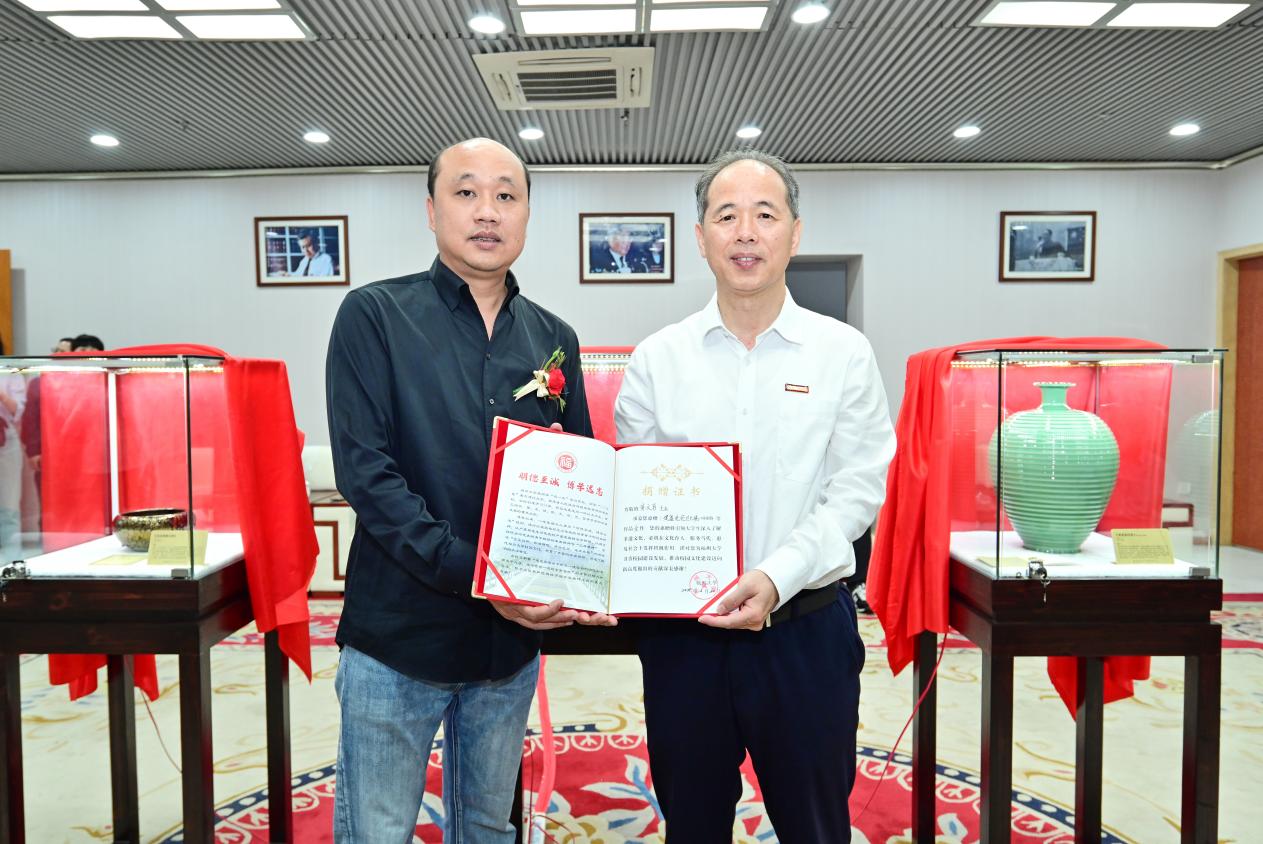 4d98e2d236004f7a7f248f23e0e6cdc